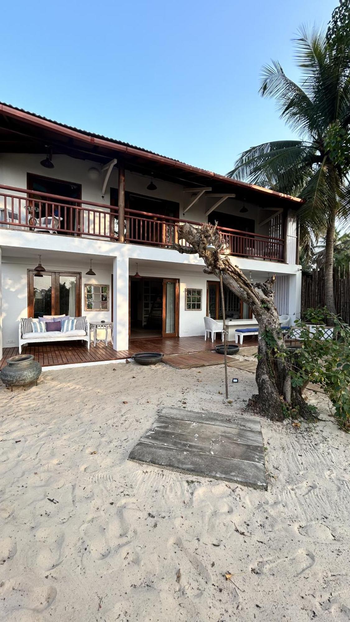 Saffronstays Stella Maris - Luxury Beach Front Villa Near Redi Beach Querim Екстер'єр фото